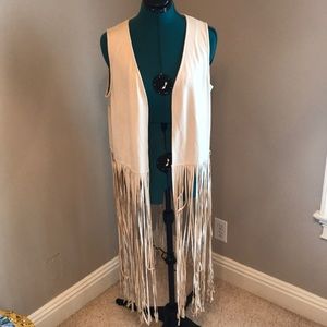 BRAND NEW Steve Madden fringe vest !
